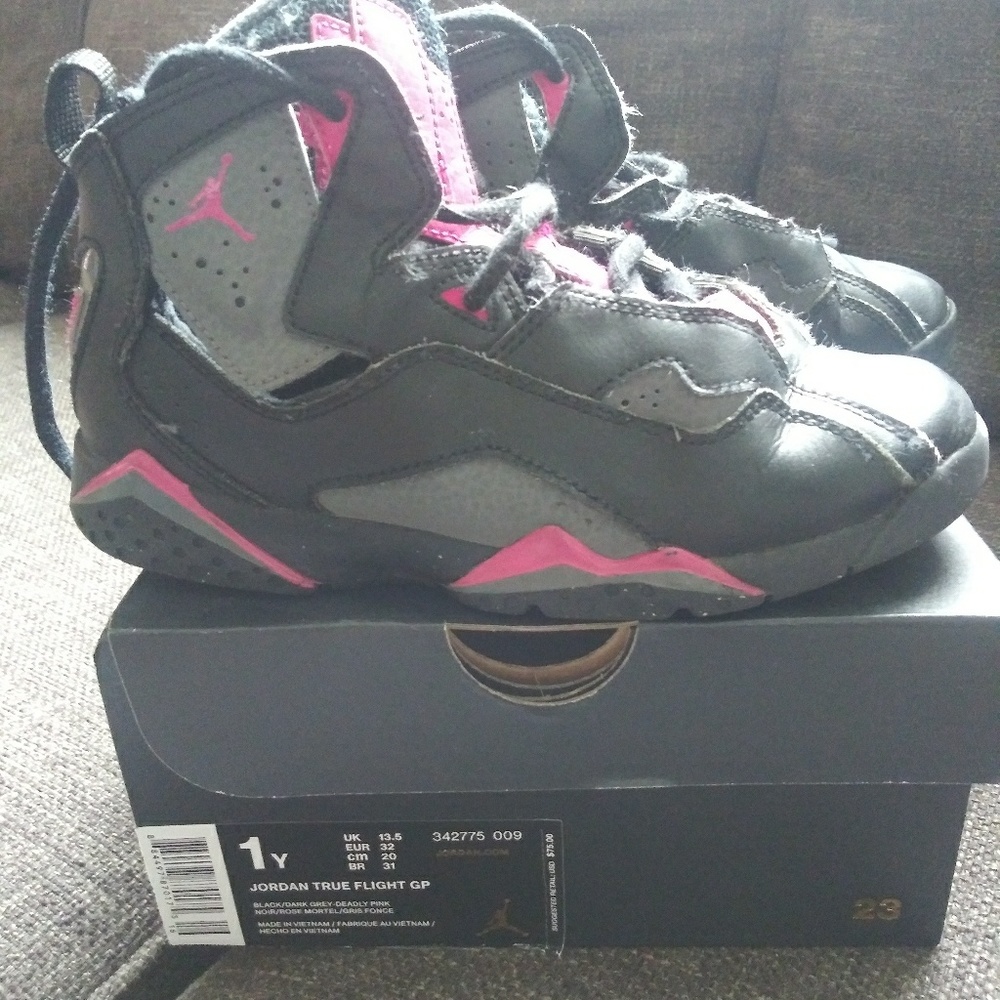 Youth size 1 Girls Jordan True Flight GP